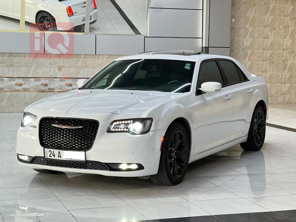 كرايسلر 300